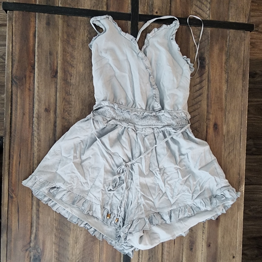 Mable strappy back sage romper